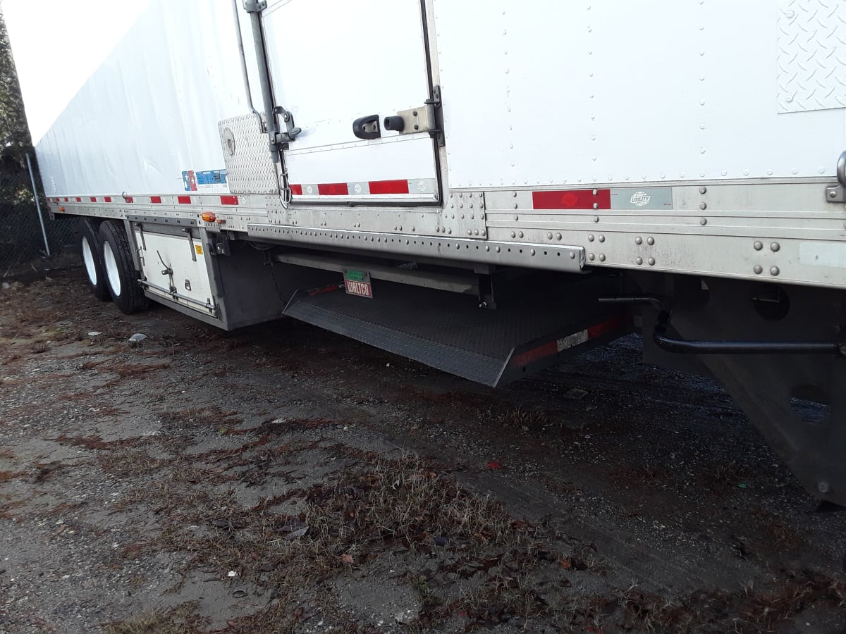 2015 Utility Trailers VS2RA 48/162/102 571218