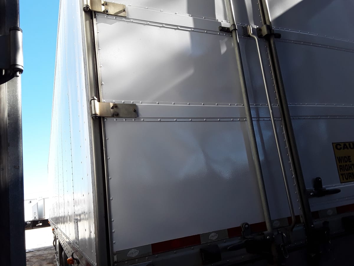 2015 Utility Trailers VS2RA 48/162/102 571222