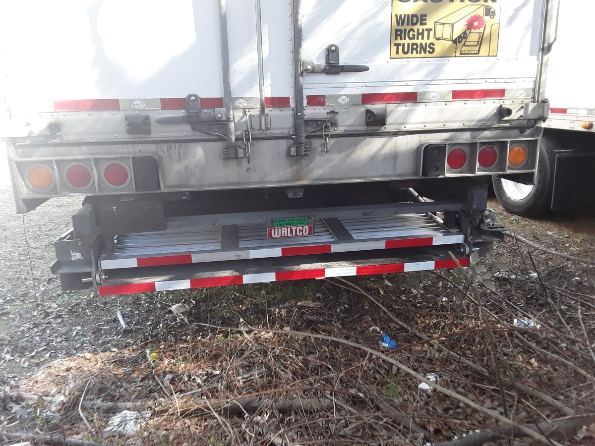 2015 Utility Trailers VS2RA 48/162/102 571238