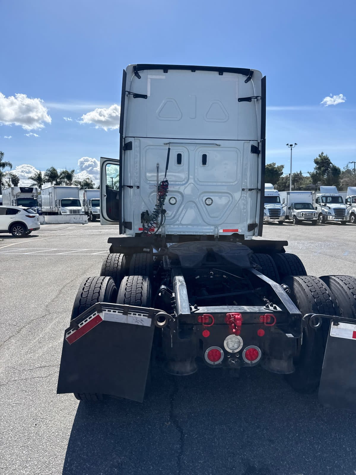 2022 Freightliner - image 5