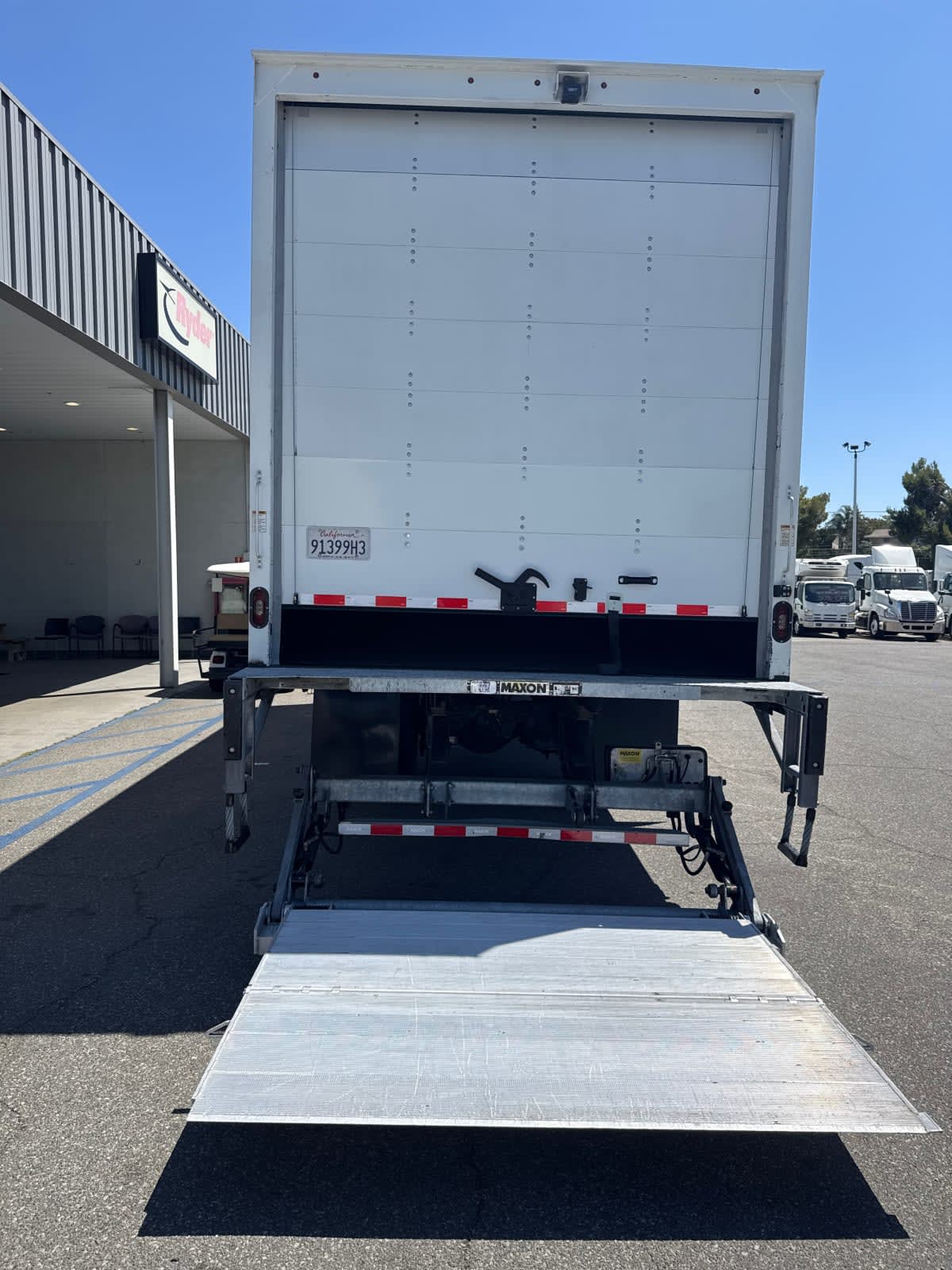 2022 Freightliner M2 106 in Pomona, CA — photo 5