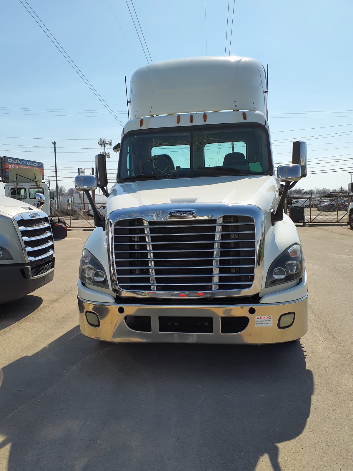 2015 Freightliner/Mercedes CASCADIA 125 572821