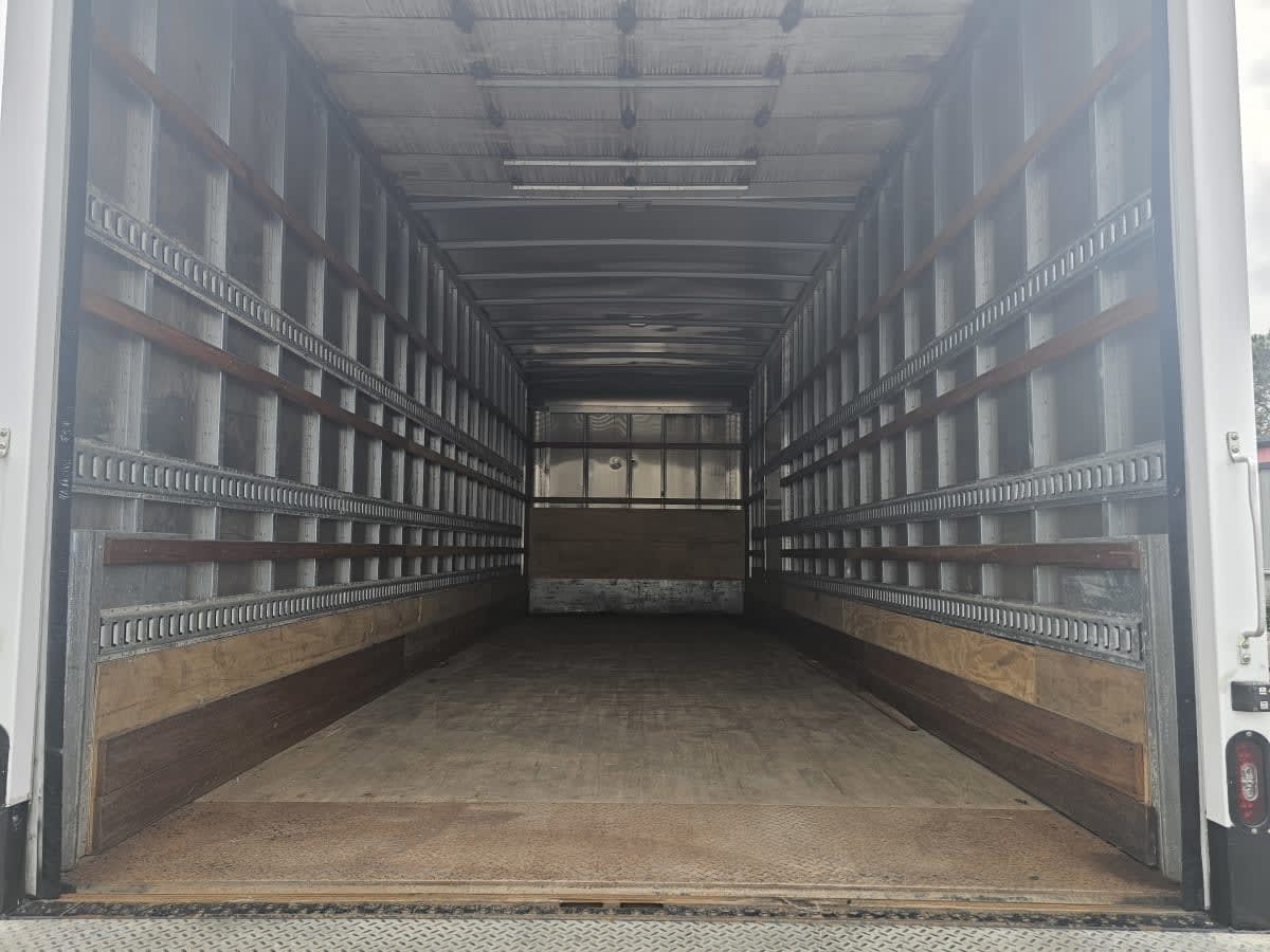 2022 Freightliner/Mercedes M2 106 572966