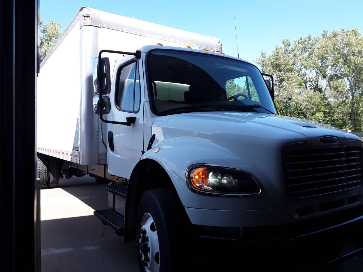 2023 Freightliner M2 106 in Kansas City, MO — photo 3