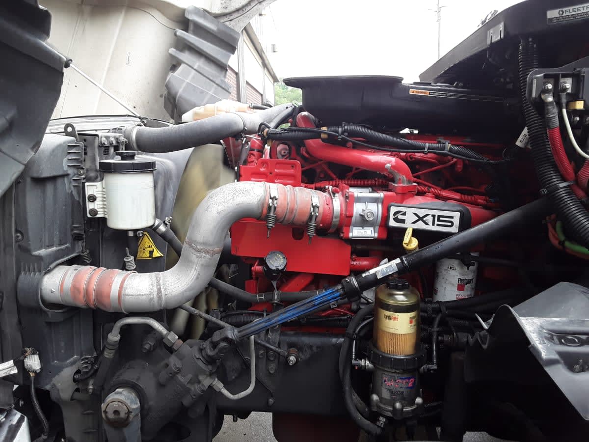 2022 Navistar International LT625 DAYCAB T/A 573804