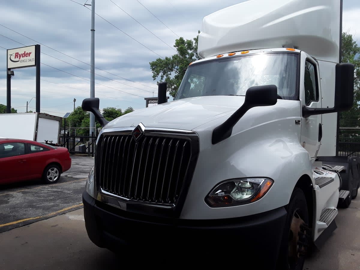 2022 NAVISTAR INTERNATIONAL LT625 DAYCAB T/A 573810