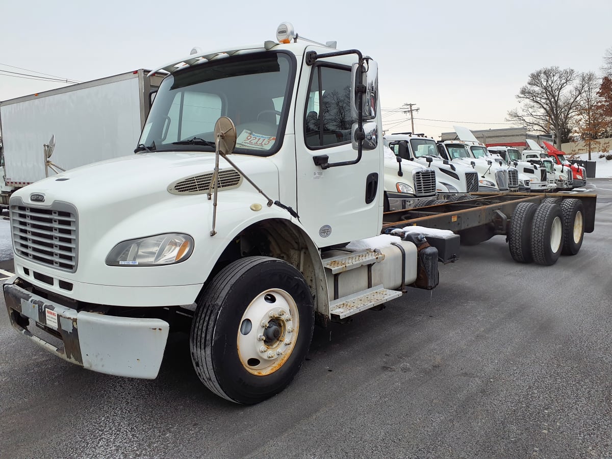 2015 Freightliner/Mercedes M2 106 573860