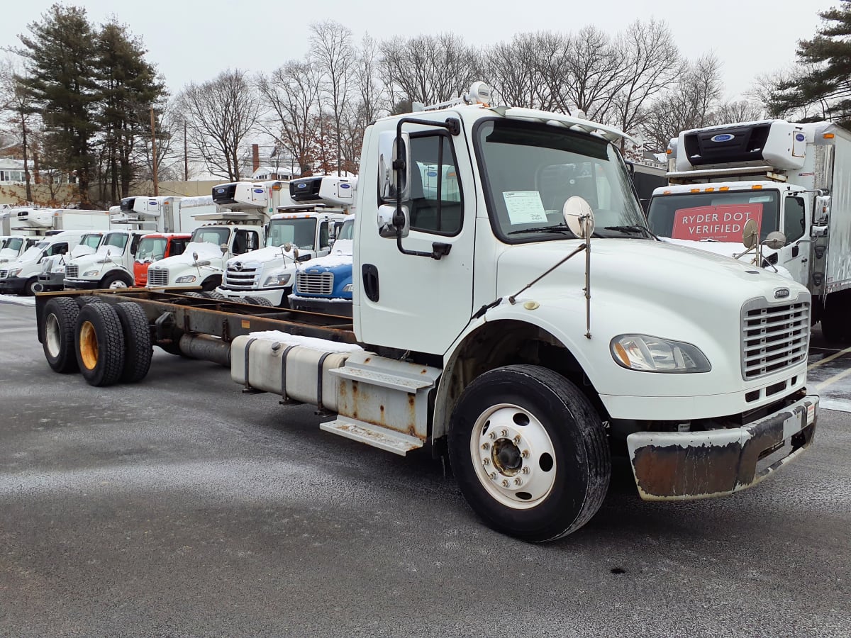 2015 Freightliner/Mercedes M2 106 573860