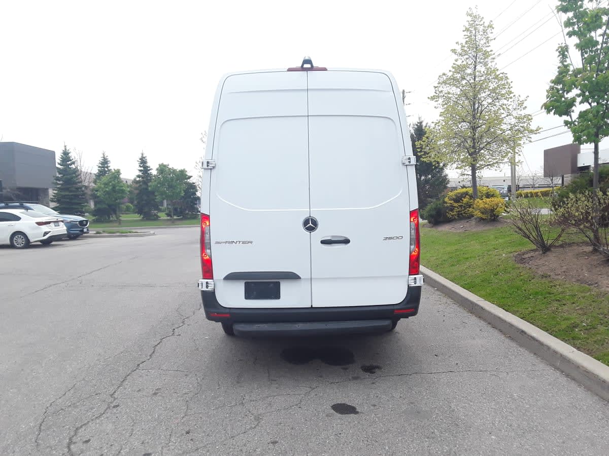 2021 Mercedes-Benz SPRINTER 2500 574645