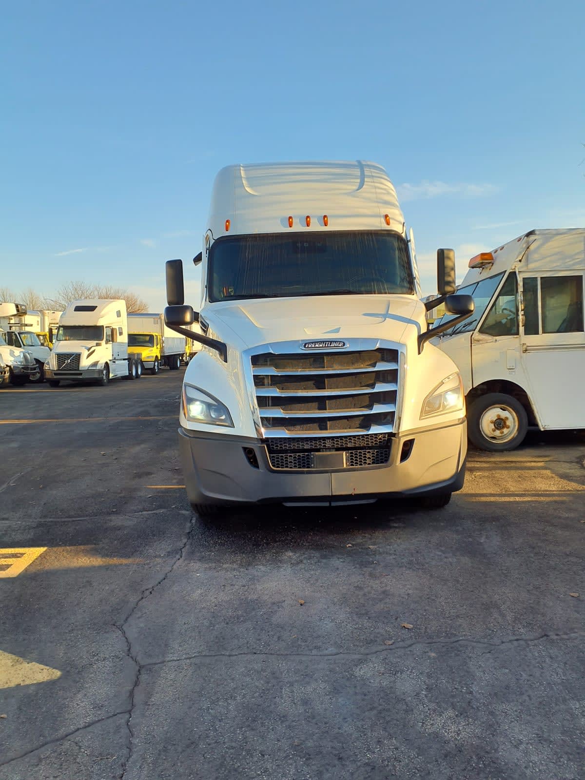 2022 Freightliner/Mercedes NEW CASCADIA PX12664 574698