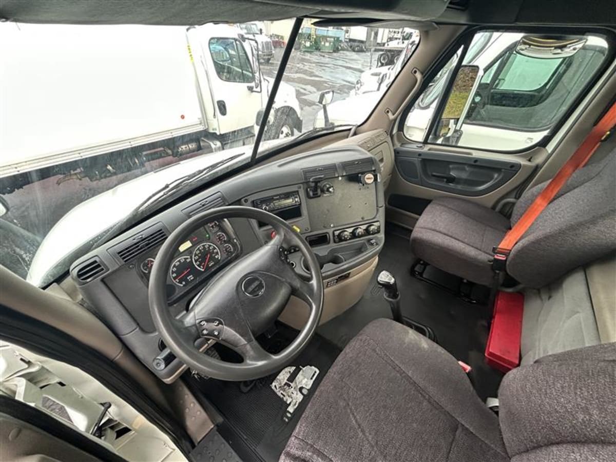 2014 Freightliner/Mercedes CASCADIA 113 575371