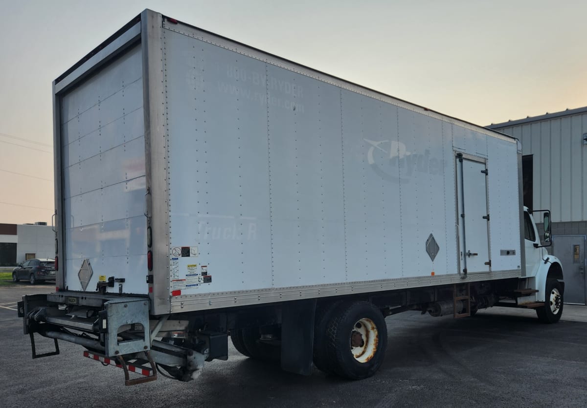 2015 Freightliner/Mercedes M2 106 575743