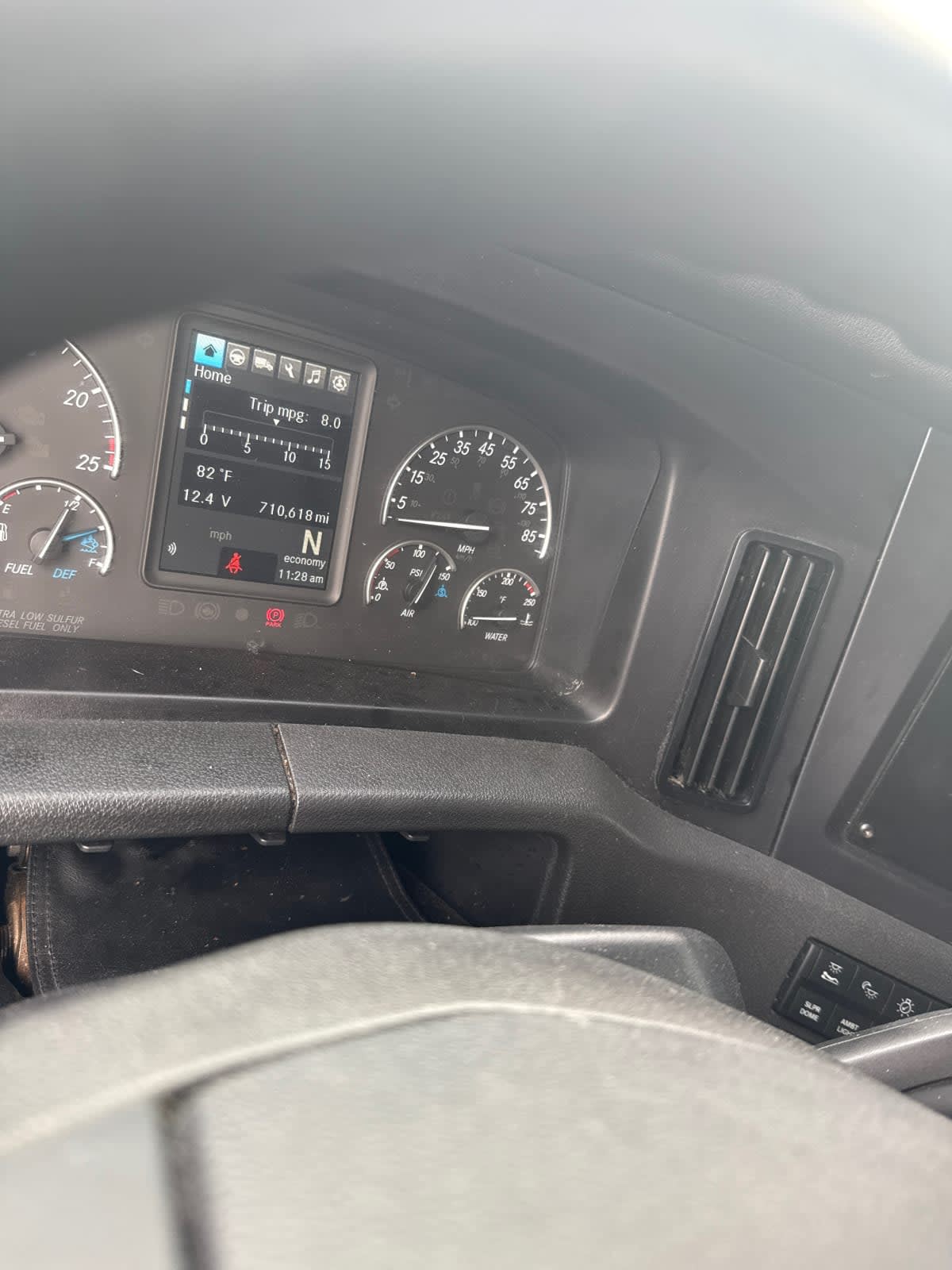 2023 Freightliner - image 10