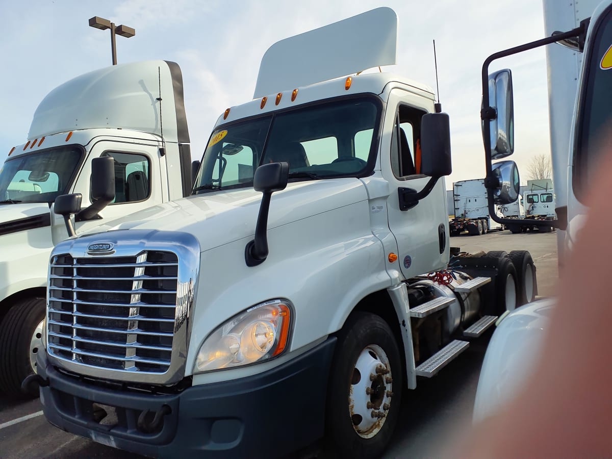 2015 Freightliner/Mercedes CASCADIA 125 576840