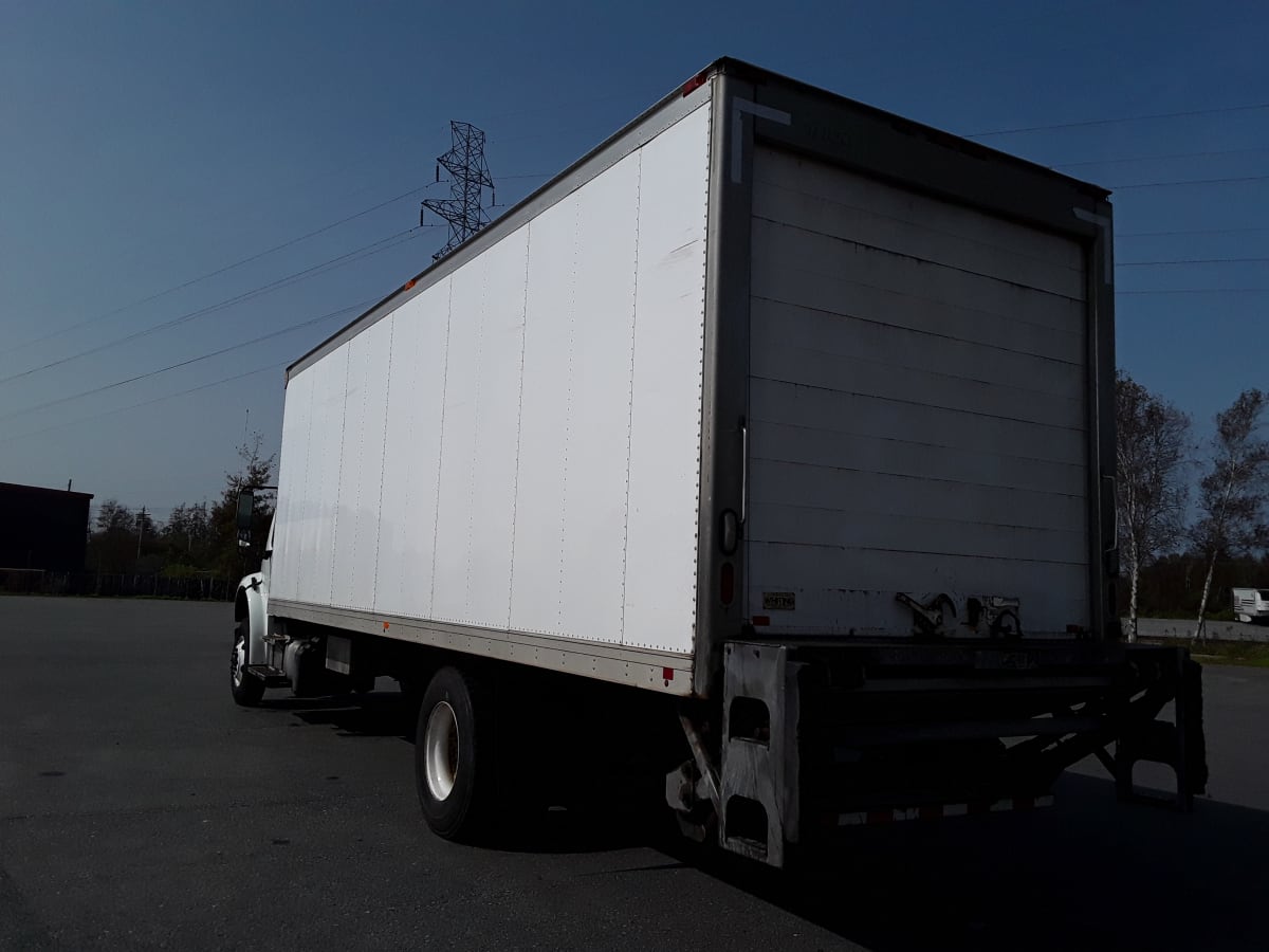 2015 Freightliner/Mercedes M2 106 577053