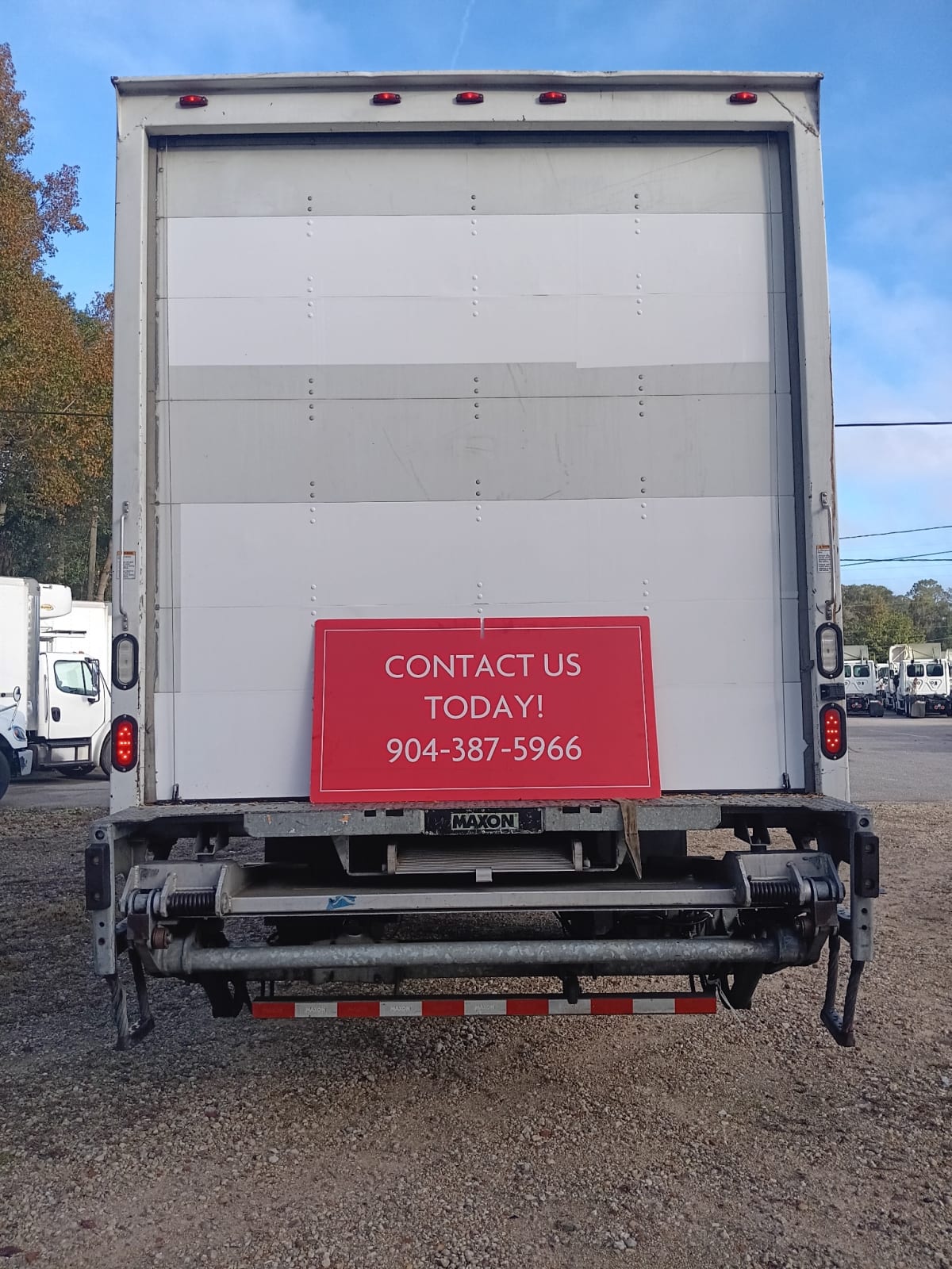 2014 Freightliner M2 106 581592
