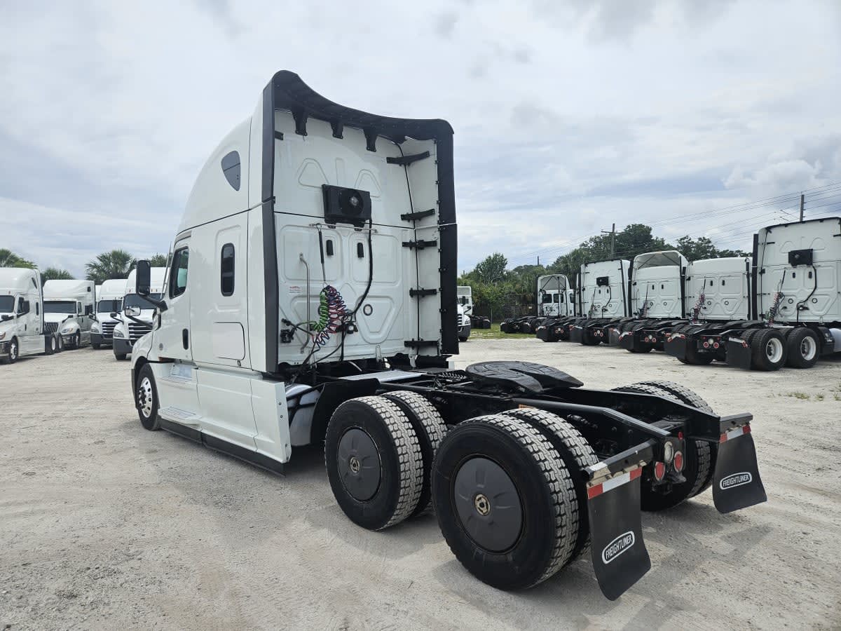 2023 Freightliner/Mercedes NEW CASCADIA PX12664 581691
