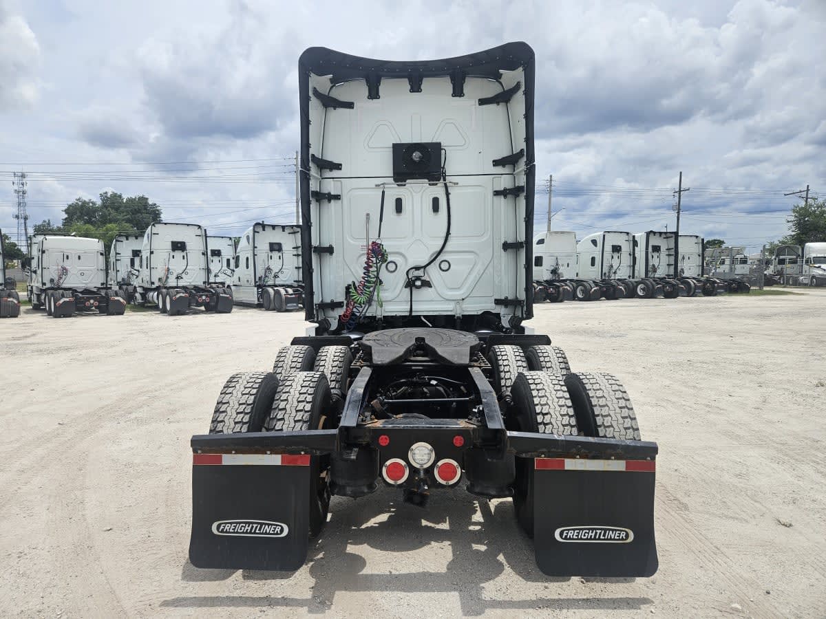 2023 Freightliner/Mercedes NEW CASCADIA PX12664 581696