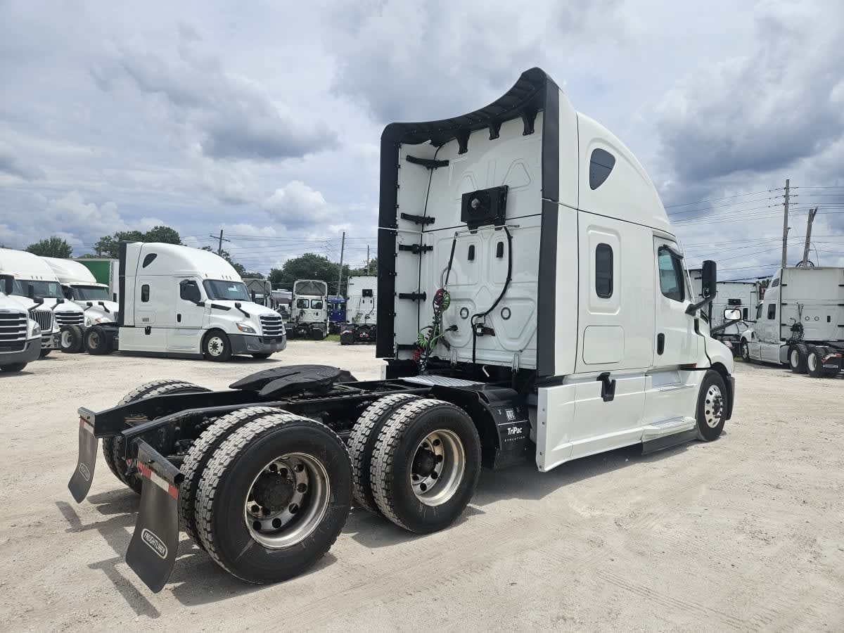 2023 Freightliner/Mercedes NEW CASCADIA PX12664 581696
