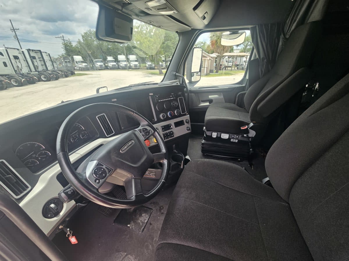 2023 Freightliner/Mercedes NEW CASCADIA PX12664 581696