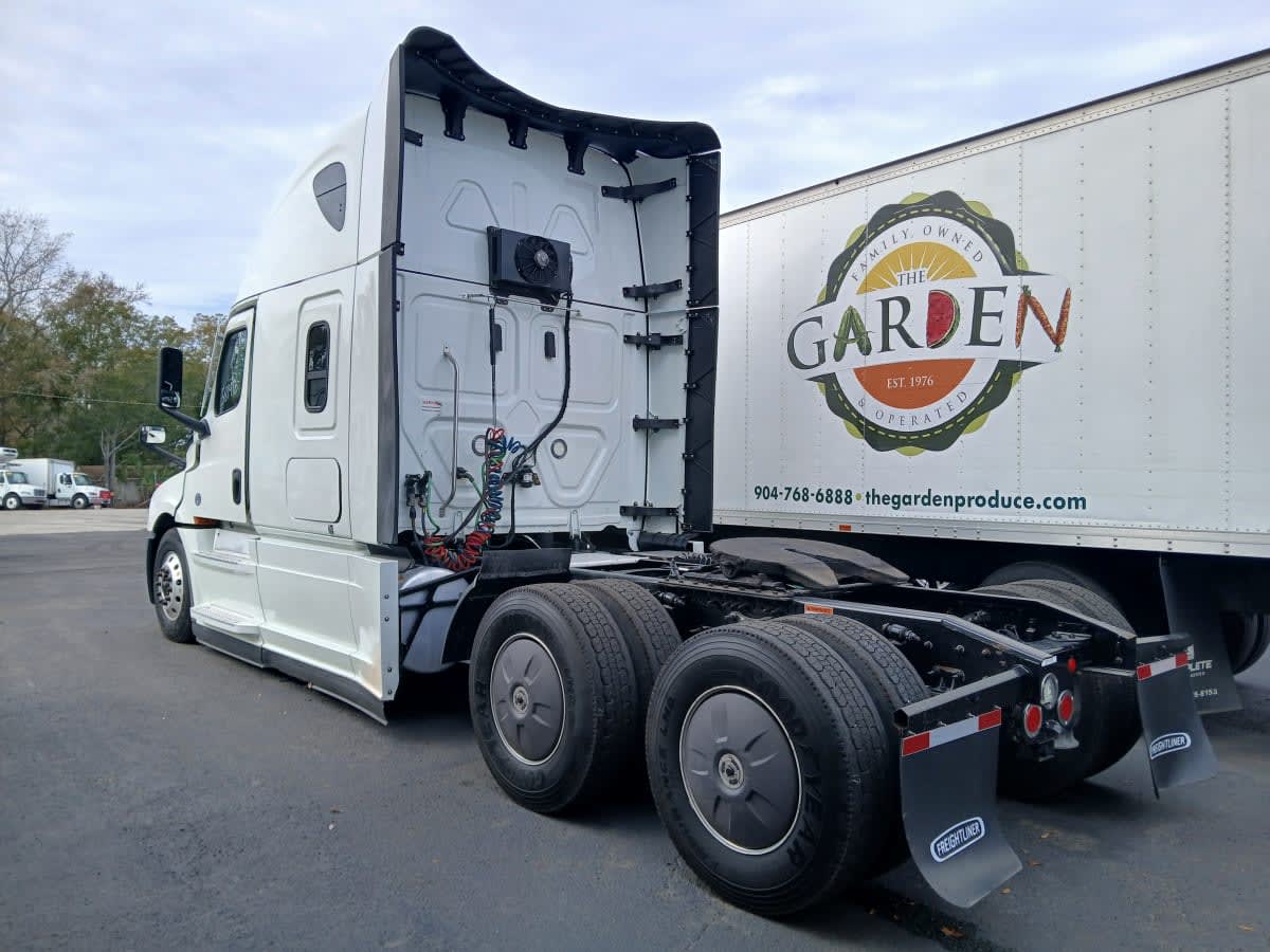 2022 Freightliner - image 6