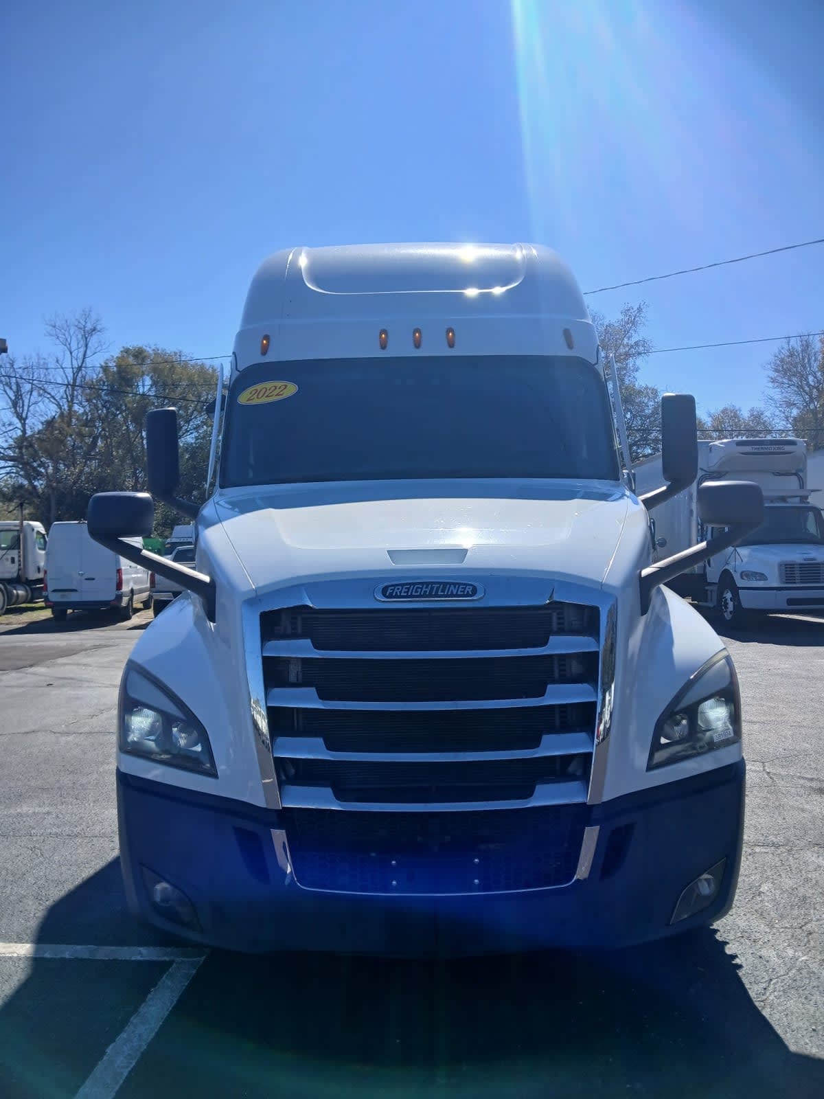 2022 Freightliner - image 1