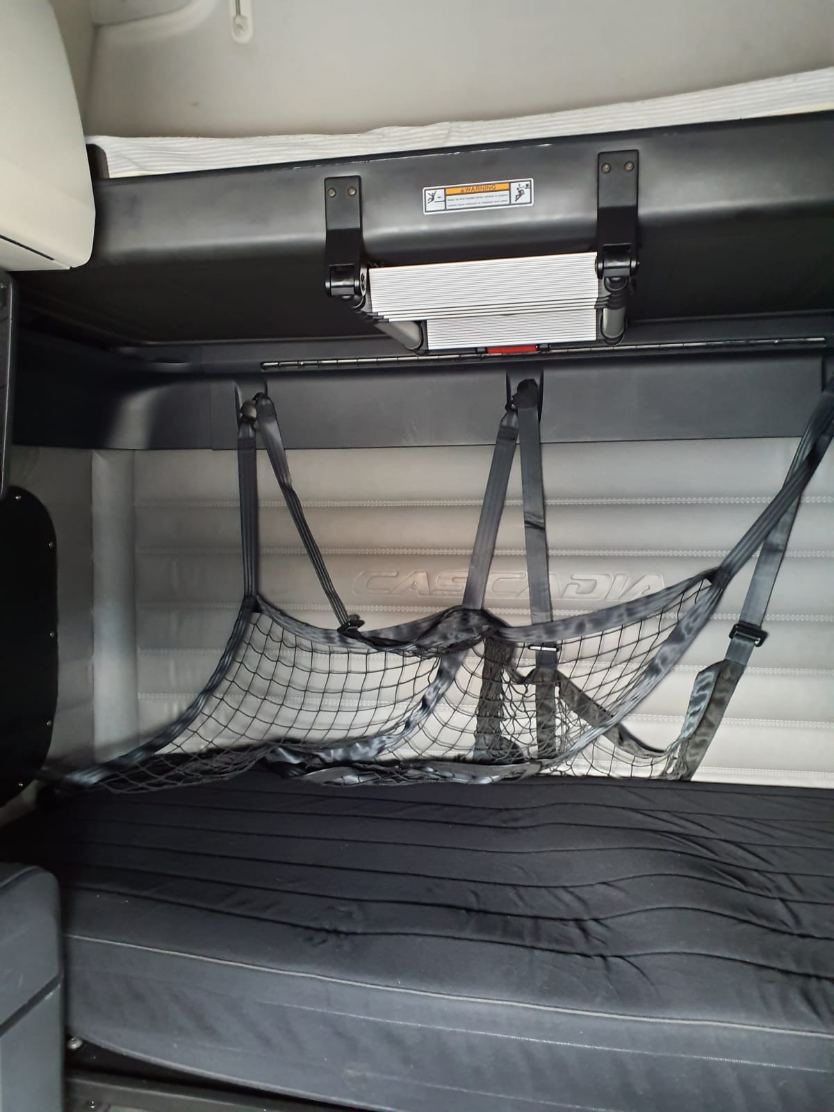 2022 Freightliner - image 8