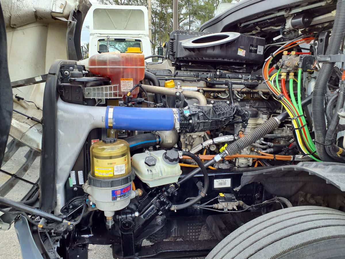 2022 Freightliner - image 9