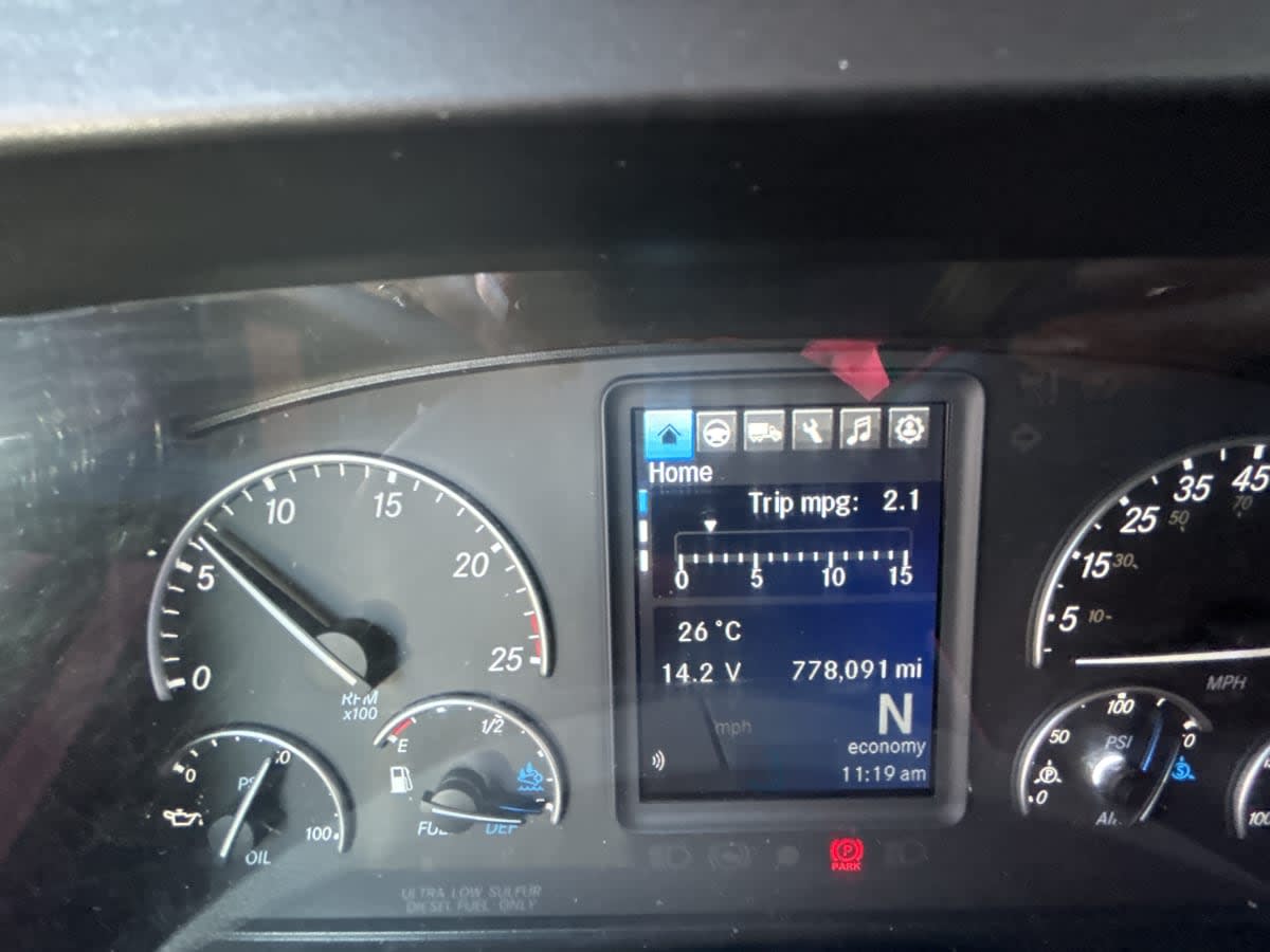 2022 Freightliner - image 10