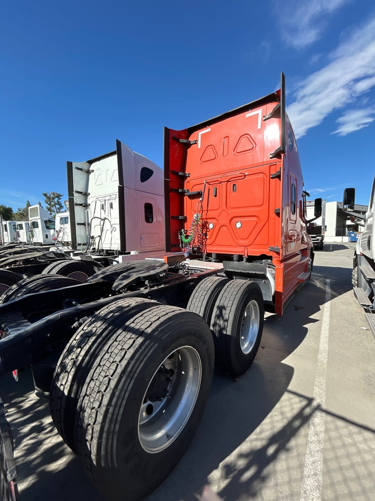 2022 Freightliner - image 4