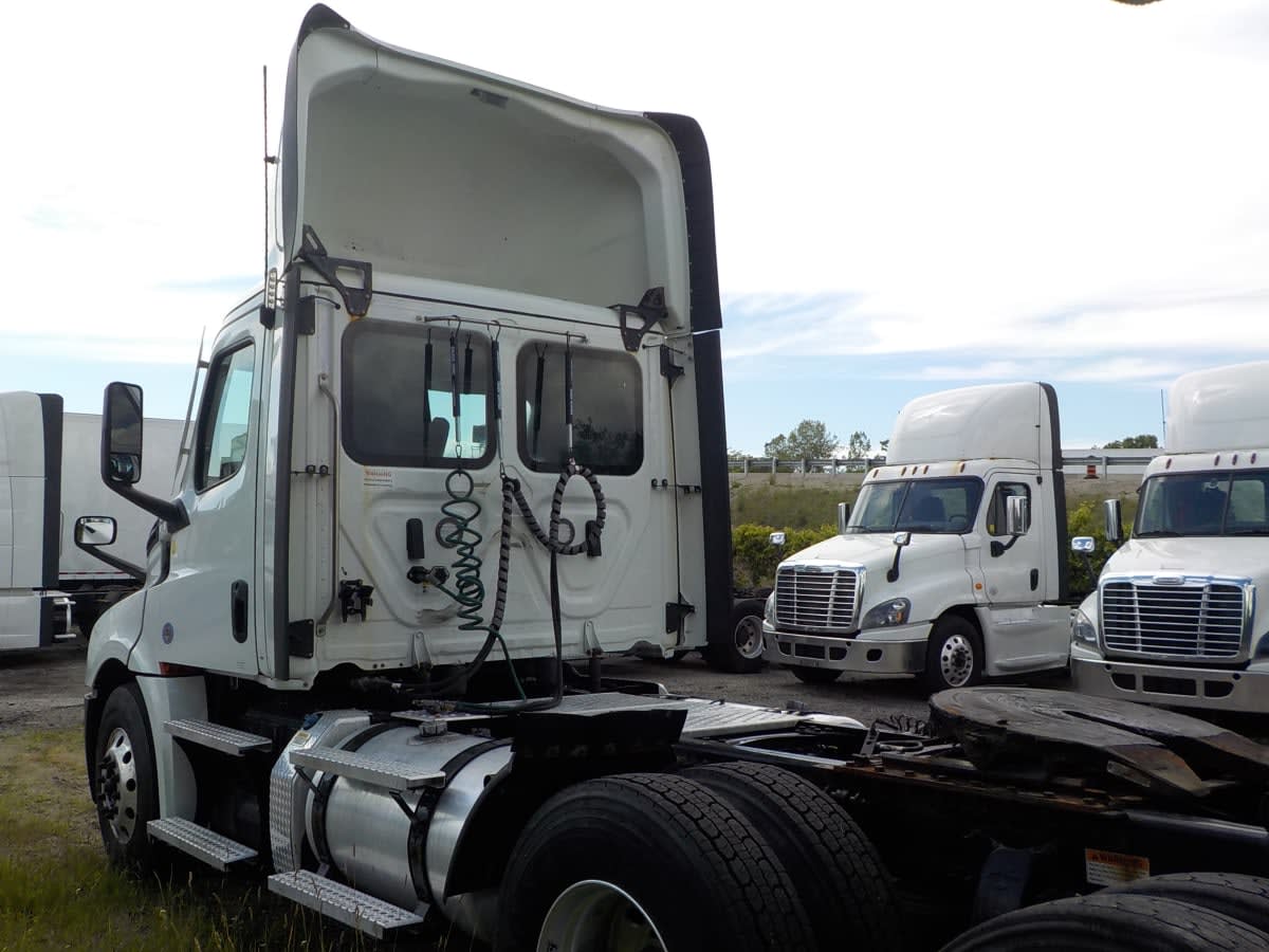 2022 Freightliner/Mercedes NEW CASCADIA PX12664 583453