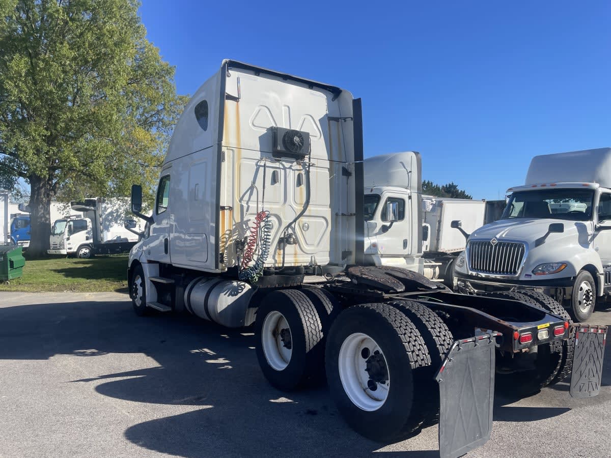 2018 Freightliner - image 6