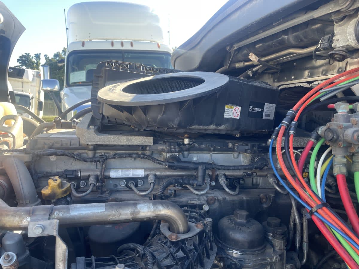 2018 Freightliner - image 9