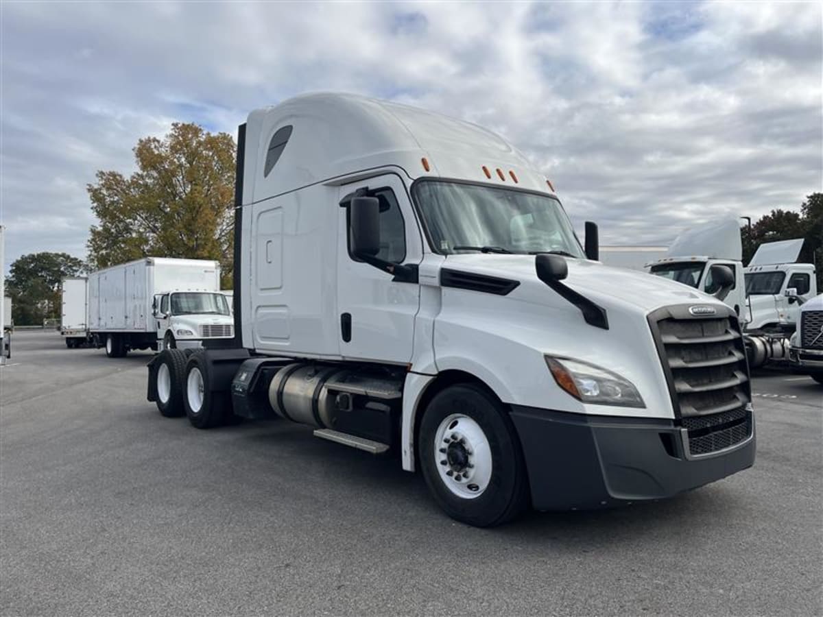 2018 Freightliner - image 3