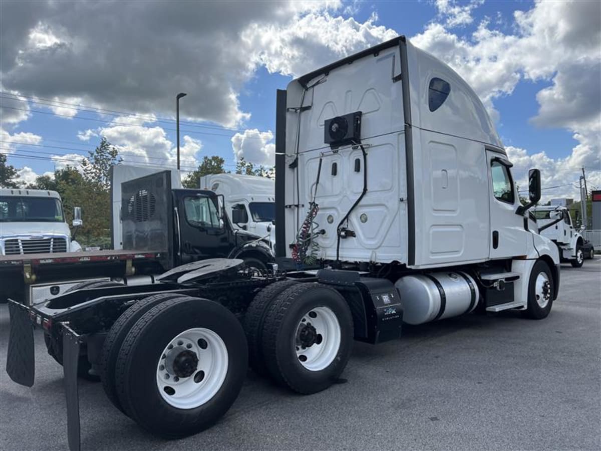 2019 Freightliner - image 4