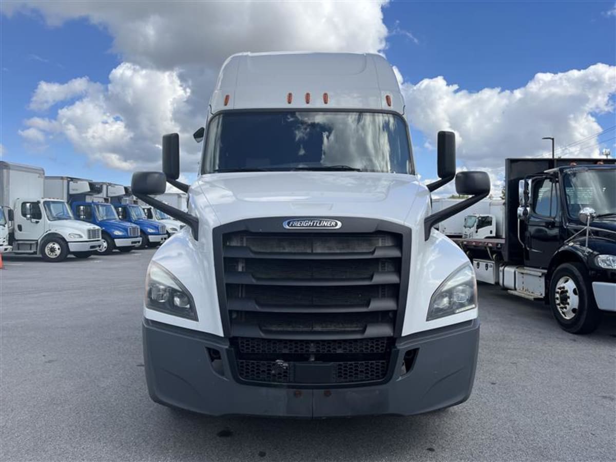 2019 Freightliner - image 2