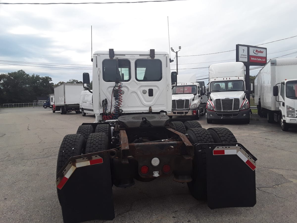 2015 Freightliner/Mercedes CASCADIA 125 584819