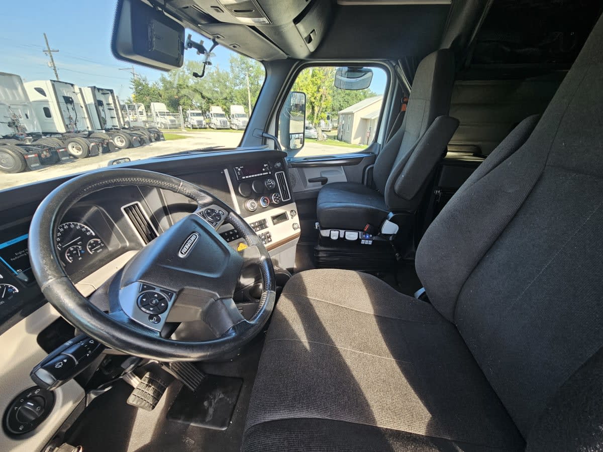 2022 Freightliner/Mercedes NEW CASCADIA PX12664 585008