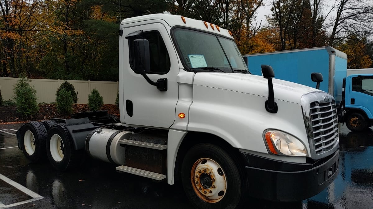 2015 Freightliner/Mercedes CASCADIA 125 585118