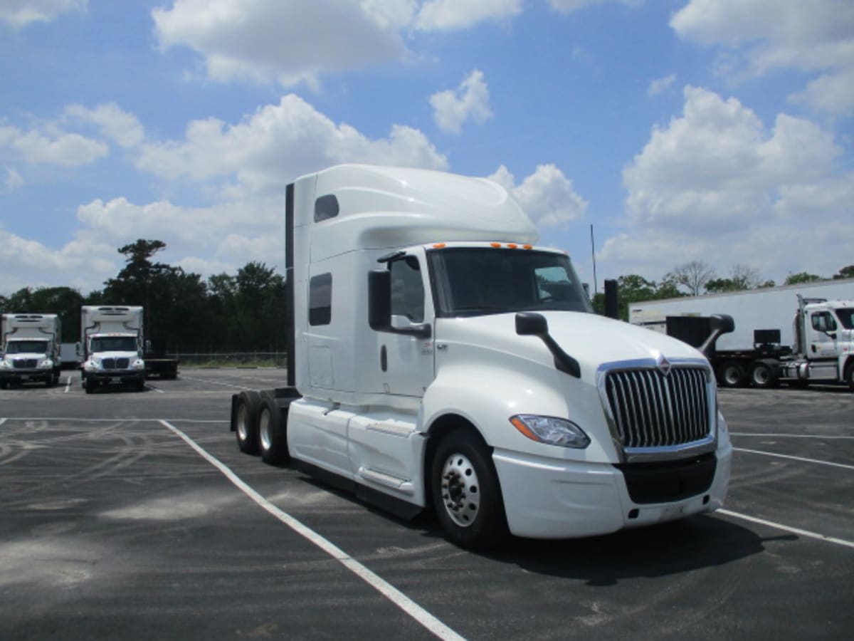 2023 Navistar International LT625 SLPR CAB 585945