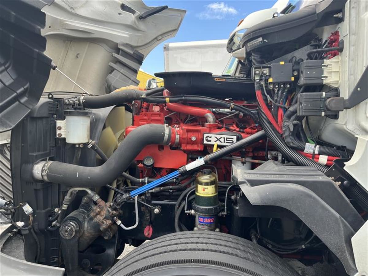 2015 Freightliner M2 106 585953