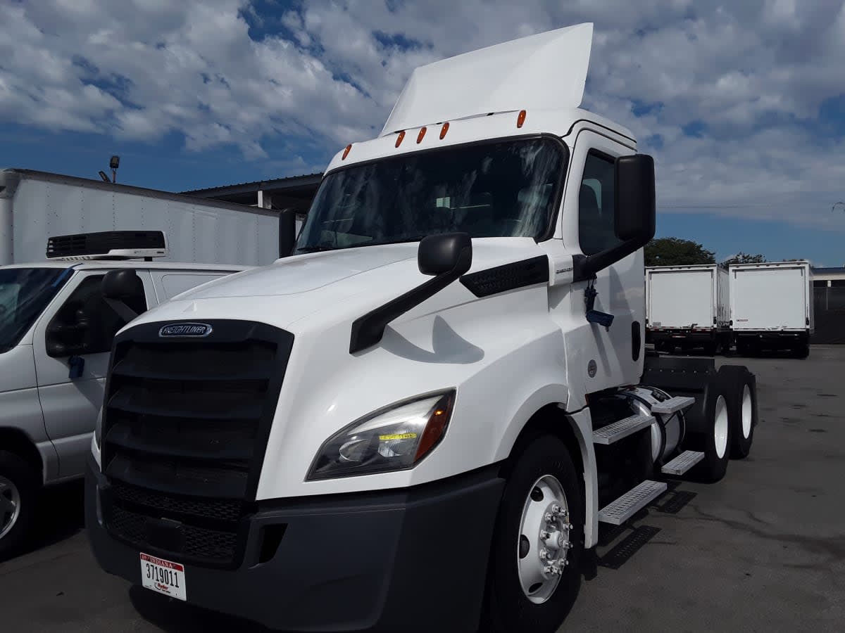 2019 Freightliner/Mercedes CASCADIA 586018