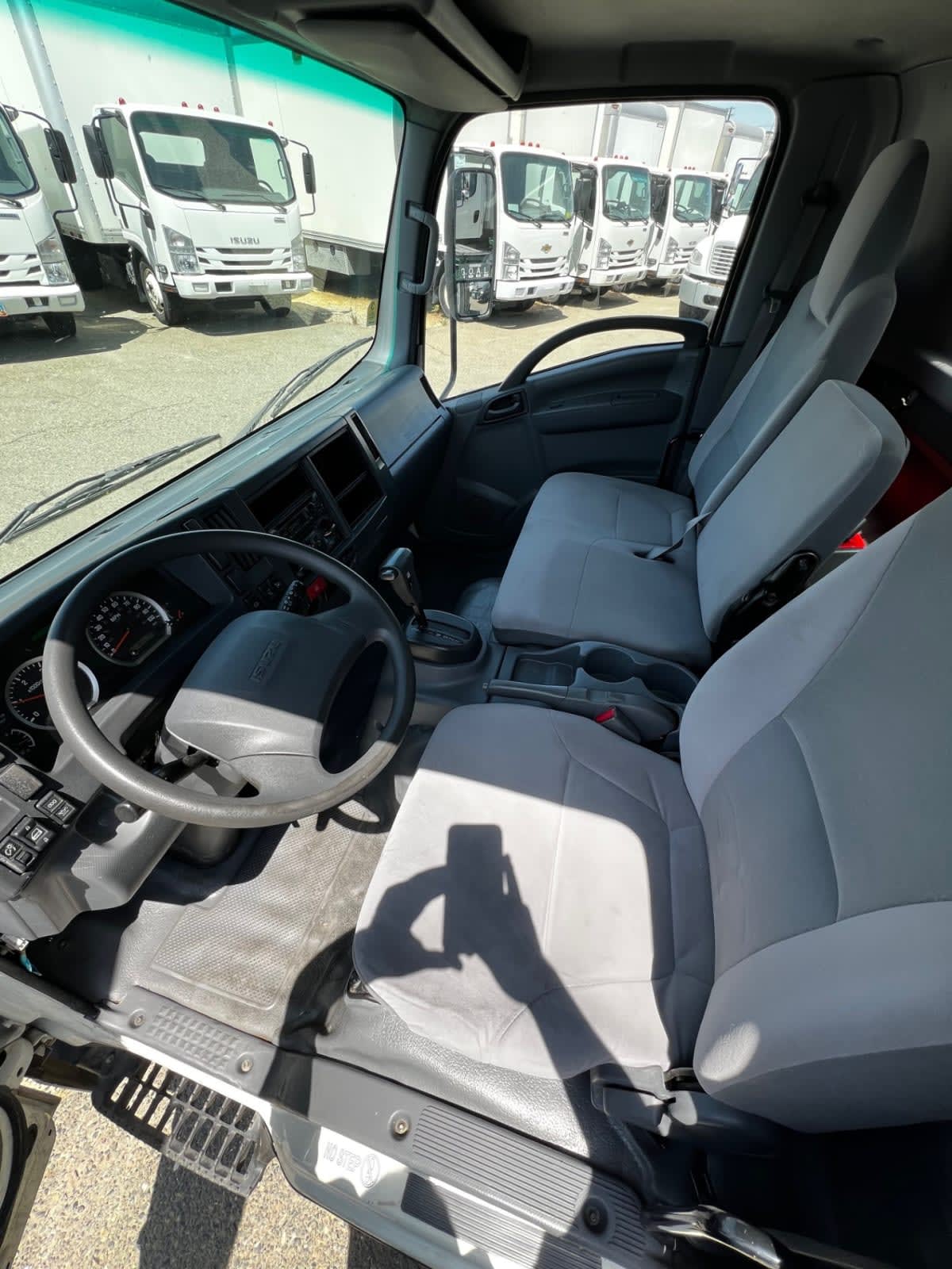2020 Isuzu NPR HD 586184