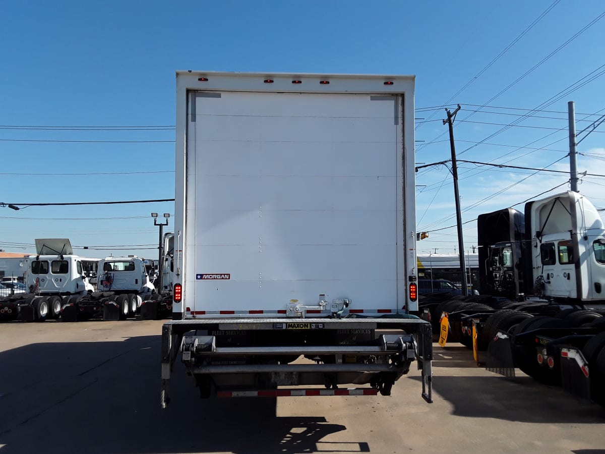 2020 Freightliner/Mercedes M2 106 586187