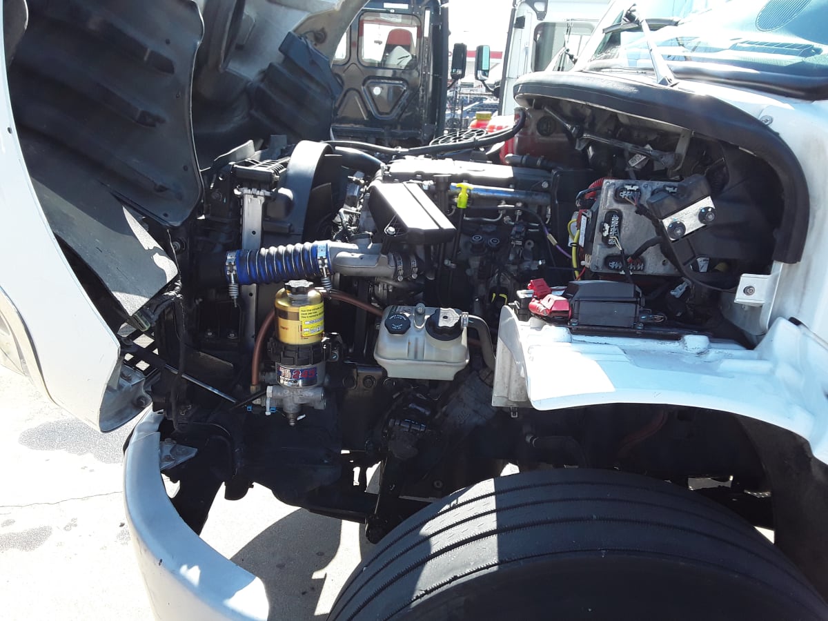 2020 Freightliner/Mercedes M2 106 586187