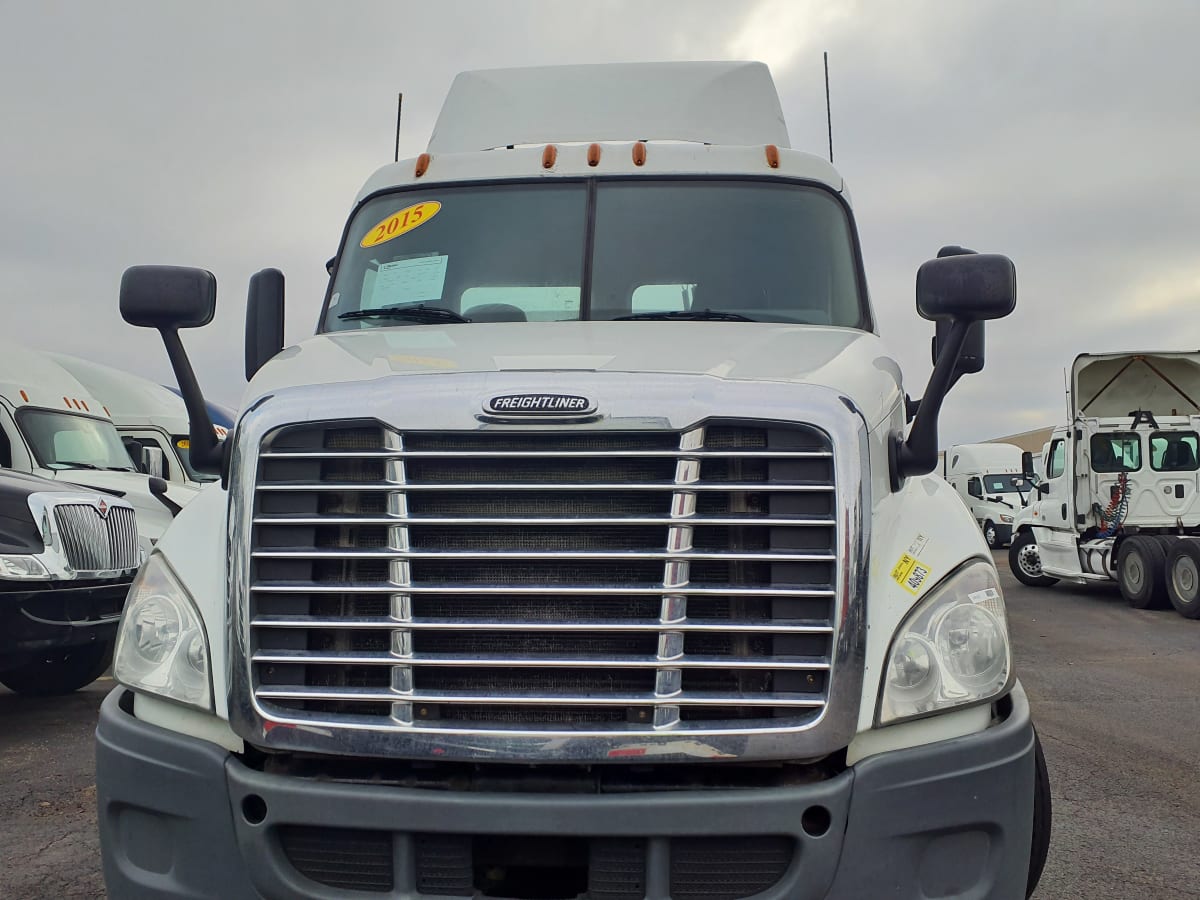 2015 Freightliner/Mercedes CASCADIA 113 586332