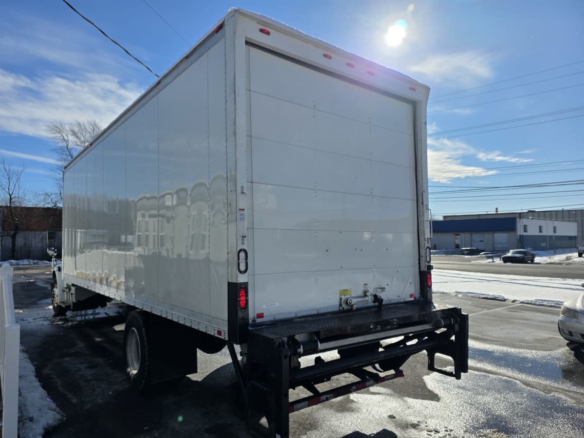 2015 Freightliner/Mercedes M2 106 586468