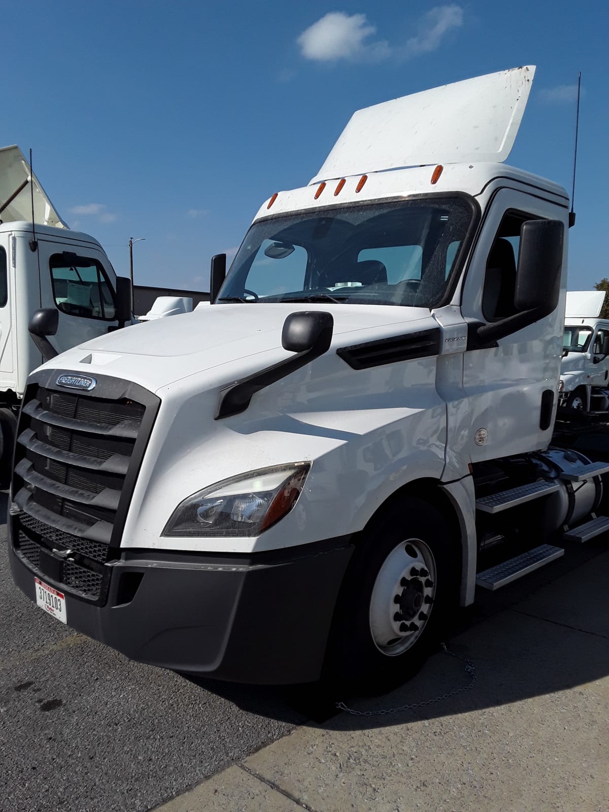 2019 Freightliner/Mercedes CASCADIA 125 586929