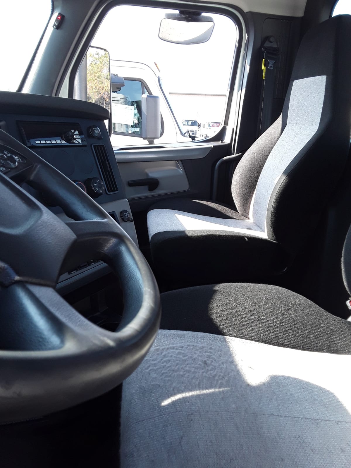 2019 Freightliner/Mercedes CASCADIA 125 586929