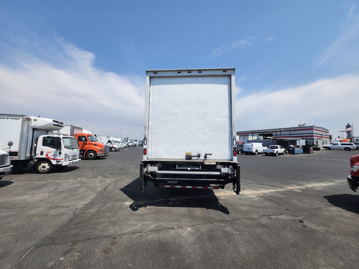 2015 Freightliner/Mercedes M2 106 587554